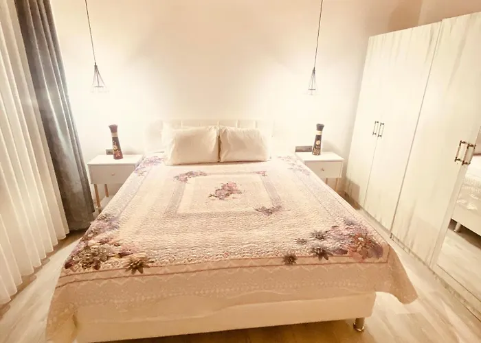 Kara Kedi Villa's فيلة كمر