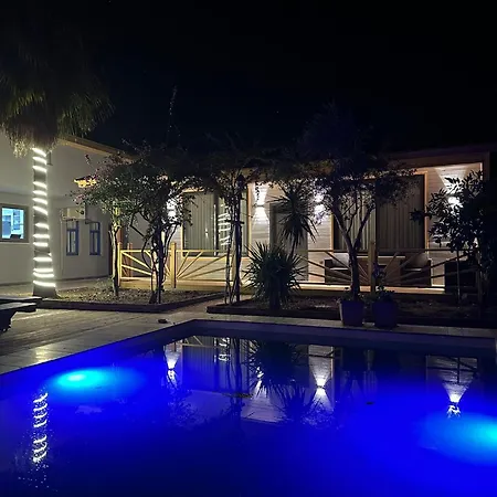 Villa Kara Kedi Villa's